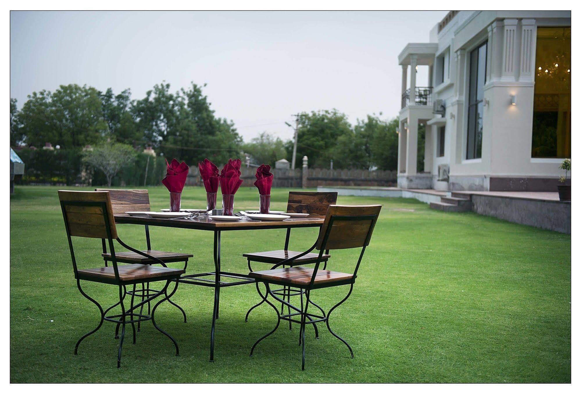 Lariya Resort Jodhpur  Buitenkant foto
