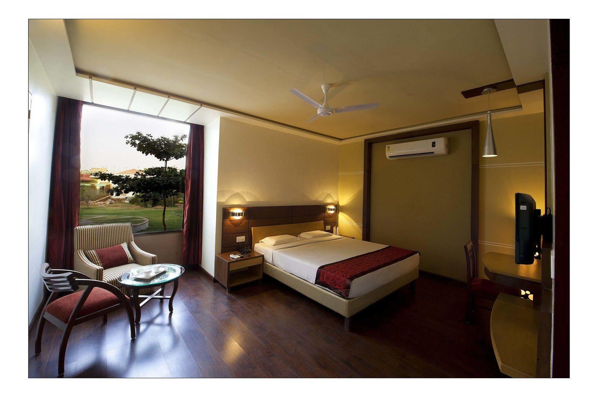 Lariya Resort Jodhpur  Buitenkant foto
